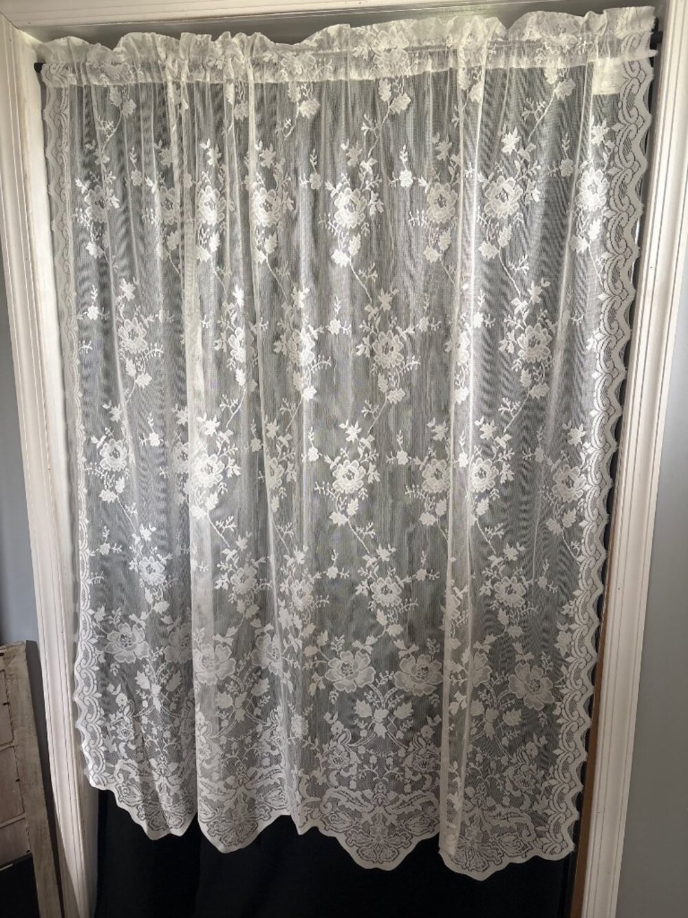 JC Penny Classic Cream Floral Lace Window Curtain 58"W x 64"L Elegant Rod Pocket